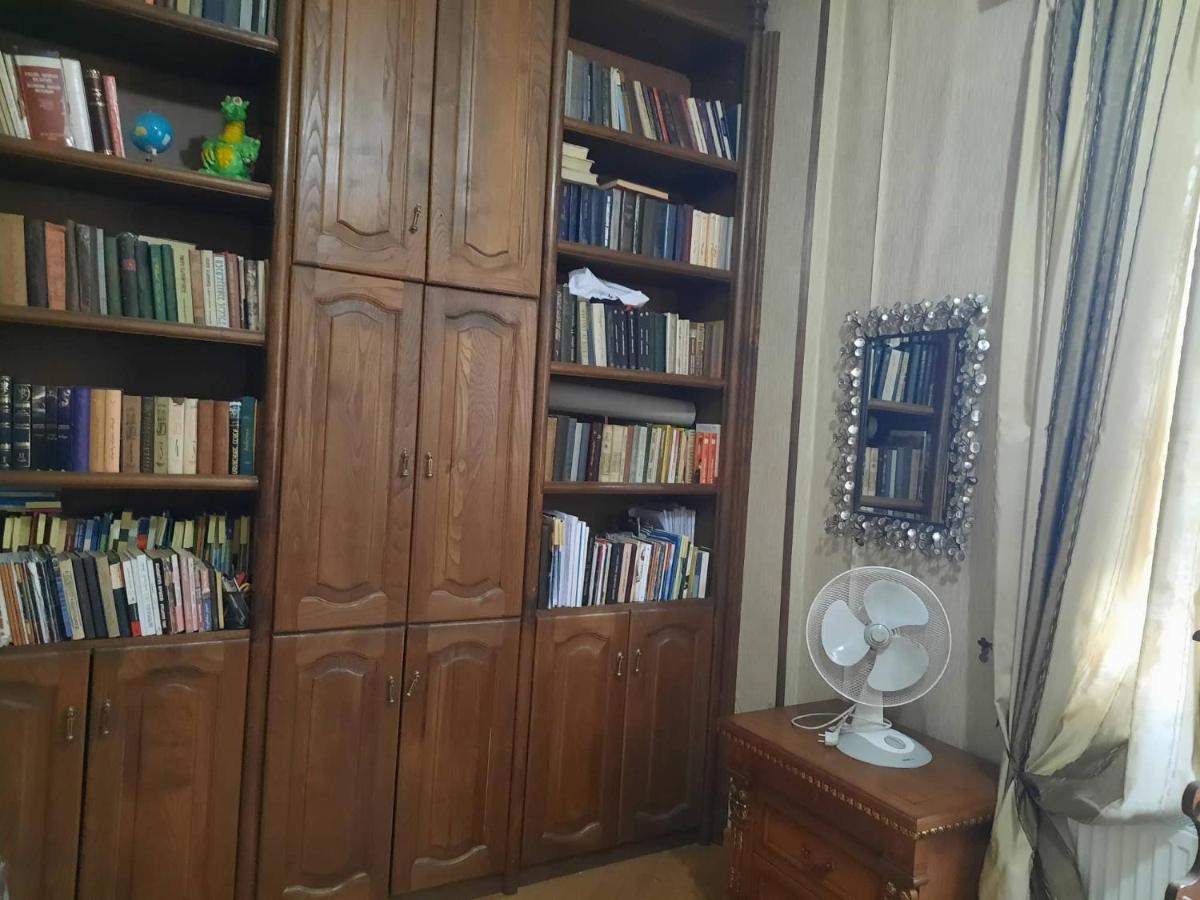 Tbilisi Philharmonia Apartment Bagian luar foto