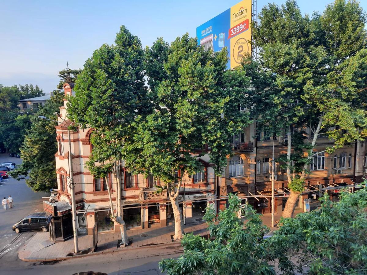 Tbilisi Philharmonia Apartment Bagian luar foto