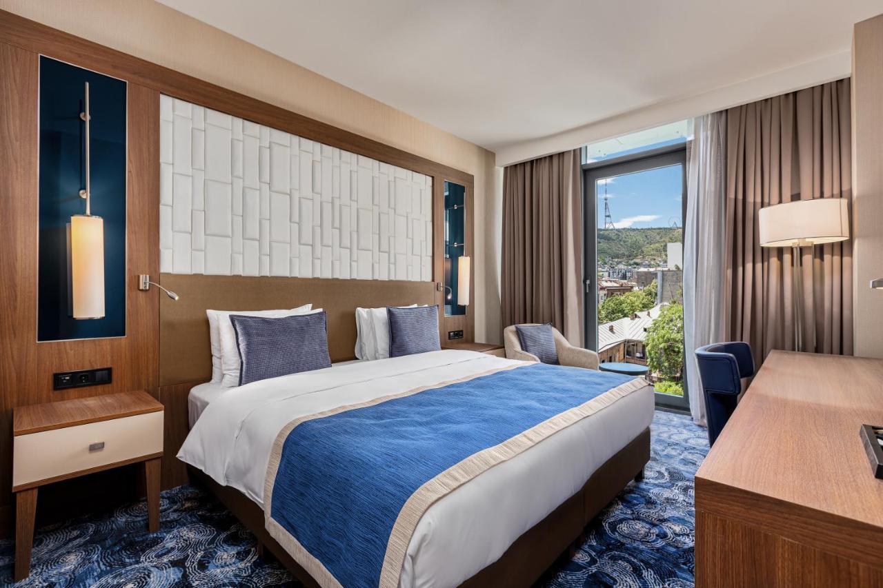Tbilisi Philharmonia Apartment Bagian luar foto