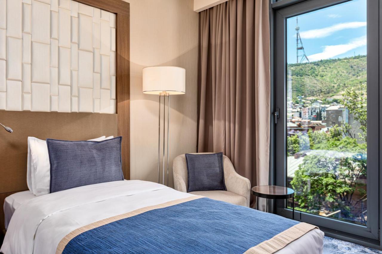 Tbilisi Philharmonia Apartment Bagian luar foto